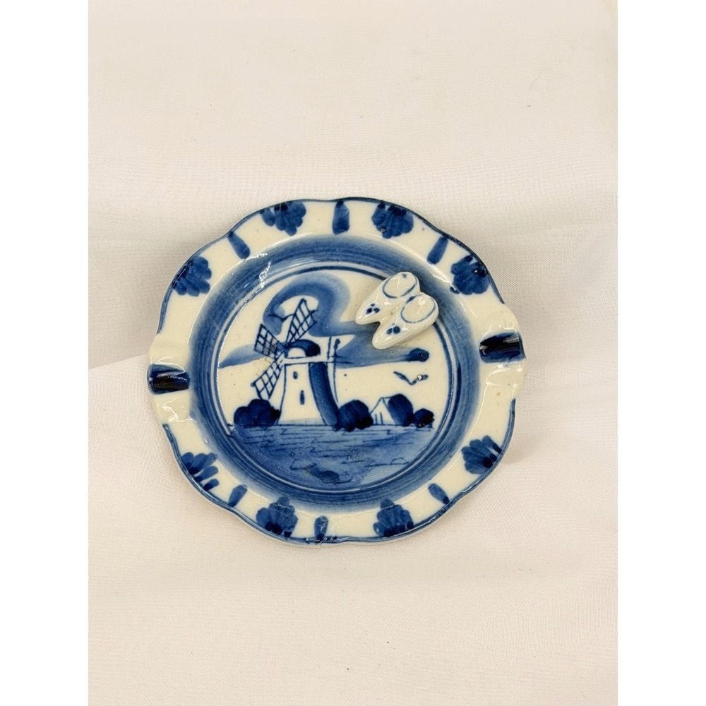 Delft Blue Handpainted Ceramic Ashtray Windmill Clogs Dutch Souvenir 3.75 Inch